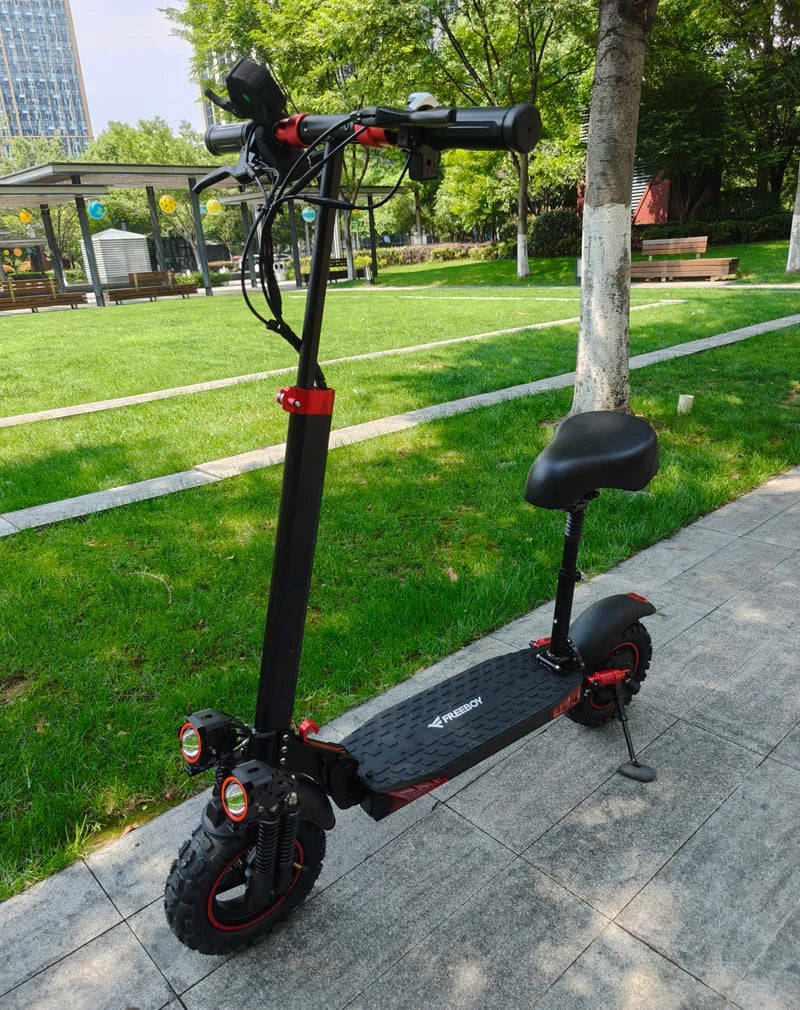 Electric Scooter 1600W 48V21Ah Lithium Battery With Dual Disc Brakes